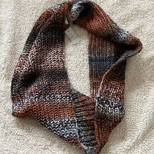 Maurice’s- New With Tags Knit Infinity Scarf With Metallic Fibers